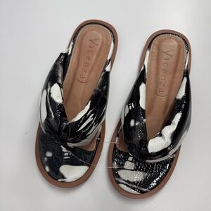 NEW Anthropologie Vicenza Alexia Puffy Flip-Flop Sandals